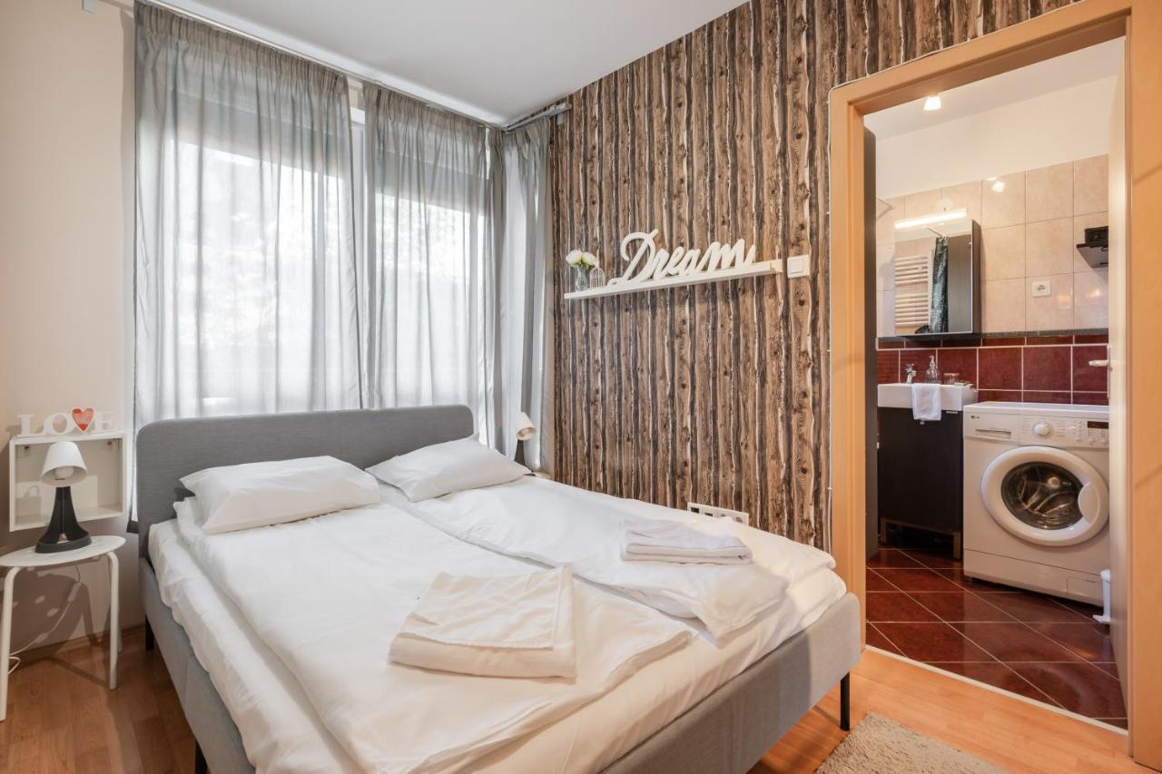 Green Lush Apartment Budapest Exterior foto